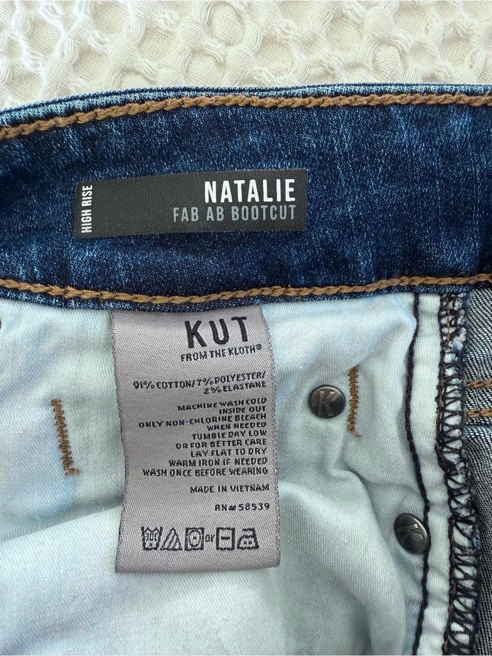 KUT From the Kloth Natalie Fab Ab High Rise Bootcut Jeans 2 Raw Hem - Picture 8 of 11
